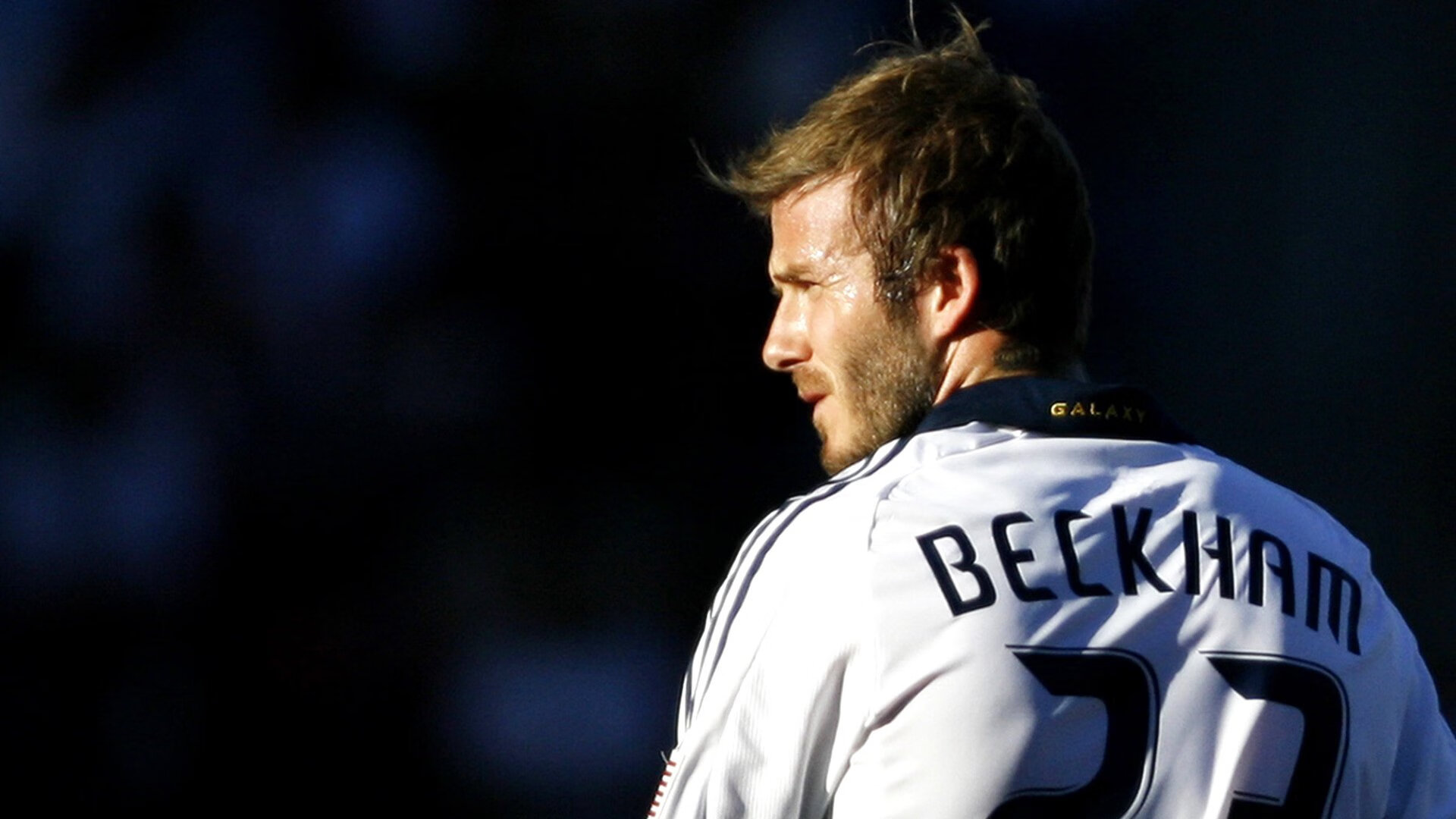 九游娱乐app下载-跨越赛场的统治力，从热火窒息防守到福克斯欧冠封神，何为真正的接管比赛？